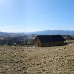 Dom Na Slodkim Wzgorzu *